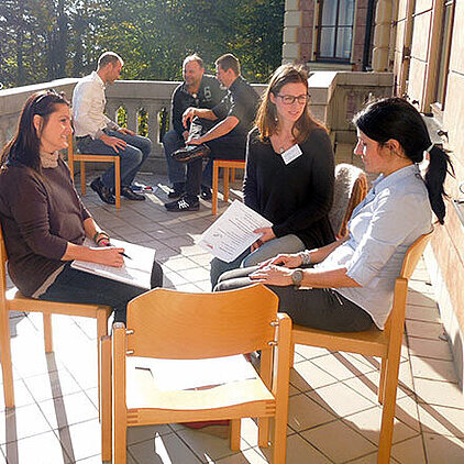 Seminargruppe auf der Terrasse